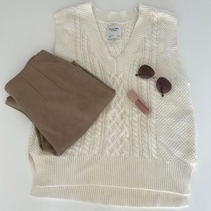 Abercrombie sweater vest